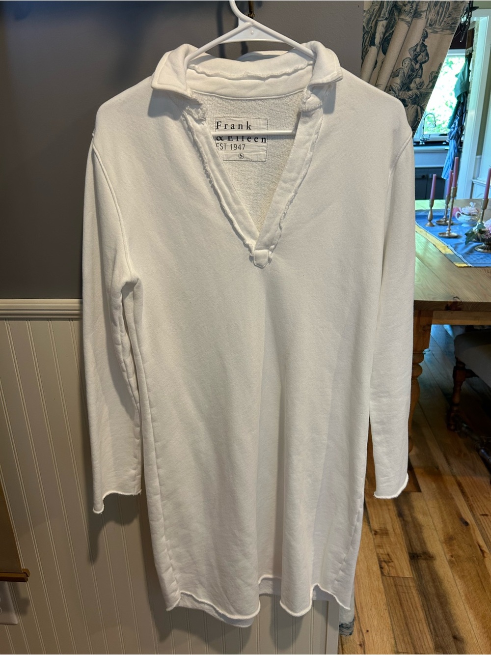 Frank & Eileen White Long-Sleeve V‑Neck Polo Shirt